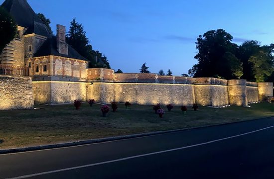 Dampierre en Burly, France